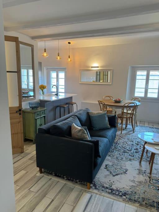 Arazy - Superb Duplex Old Very Central, Ac, Terrace Apartment Antibes