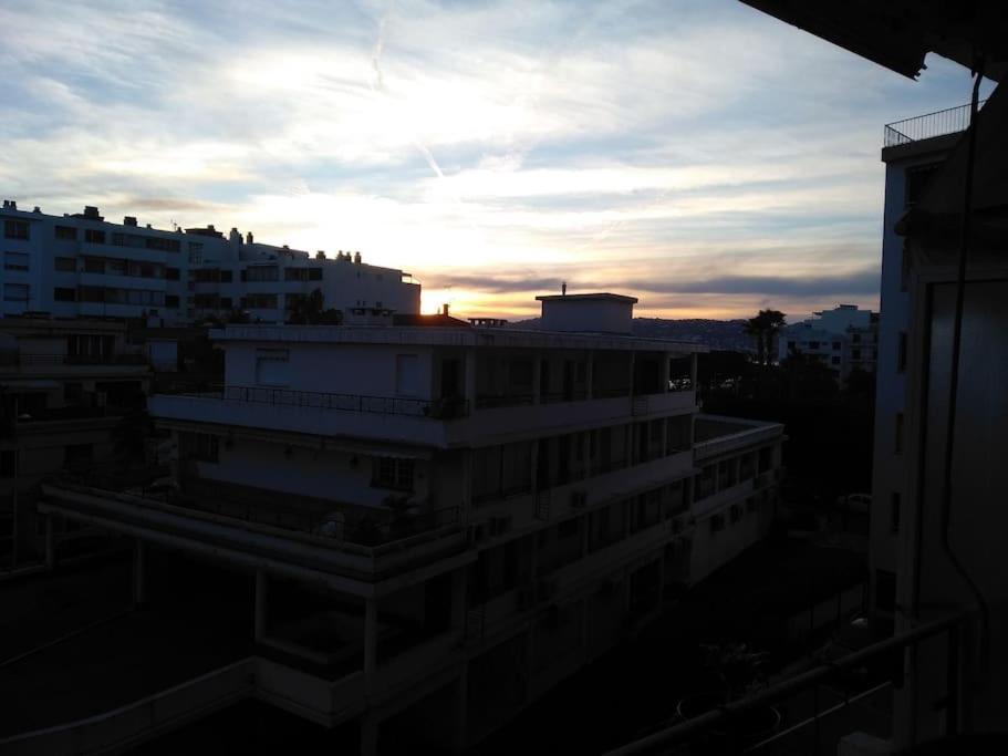 Appartement Neuf Climatise Au Coeur De Juan-les-pins