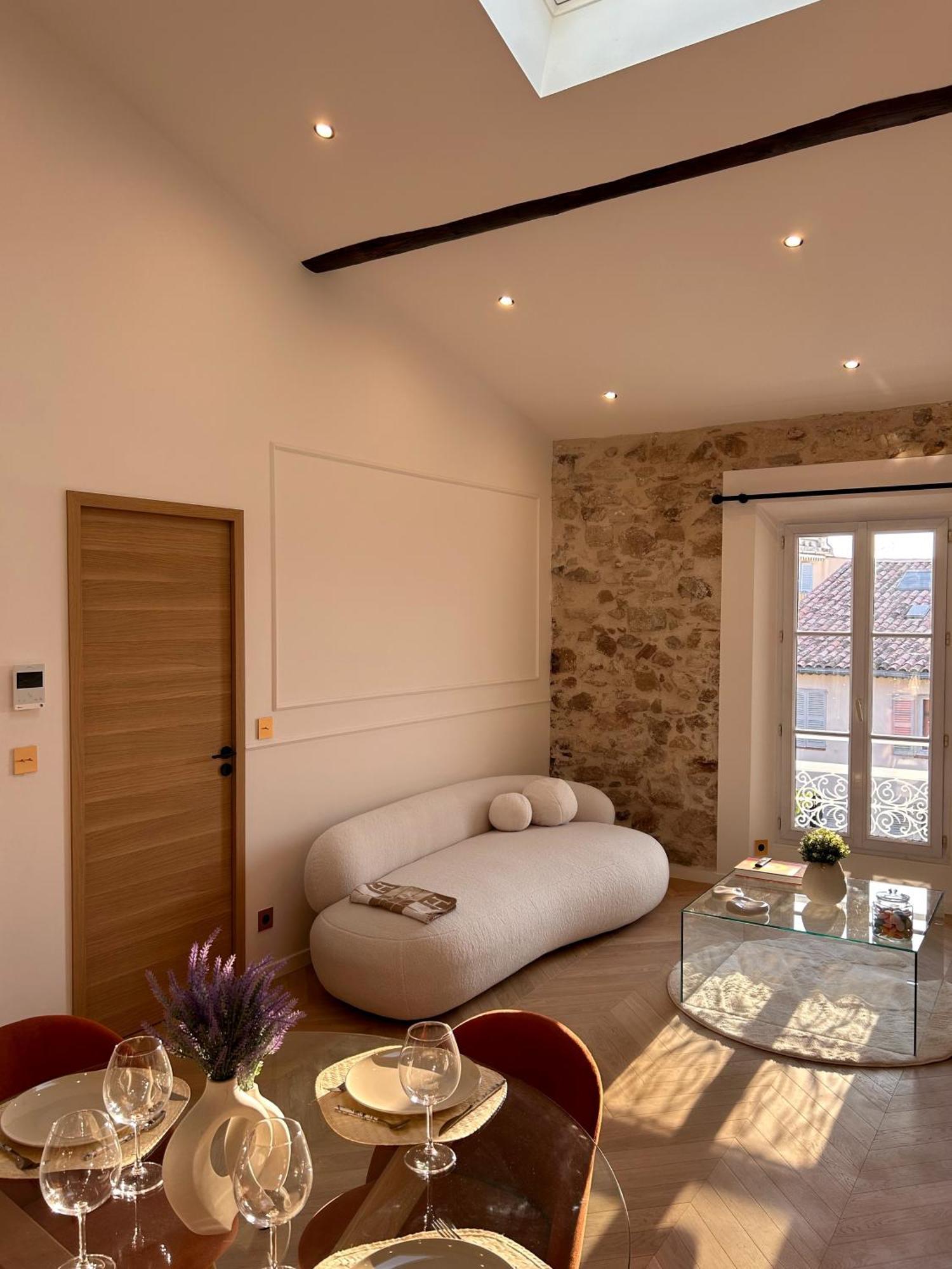Luxueux Duplex Au Coeur Du Vieil * Antibes
