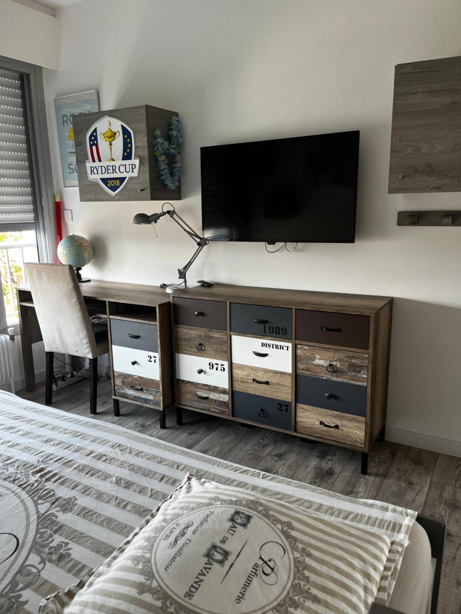 4p, Piscine, Tennis, Wifi, Proche Centre Et Plages Apartamento