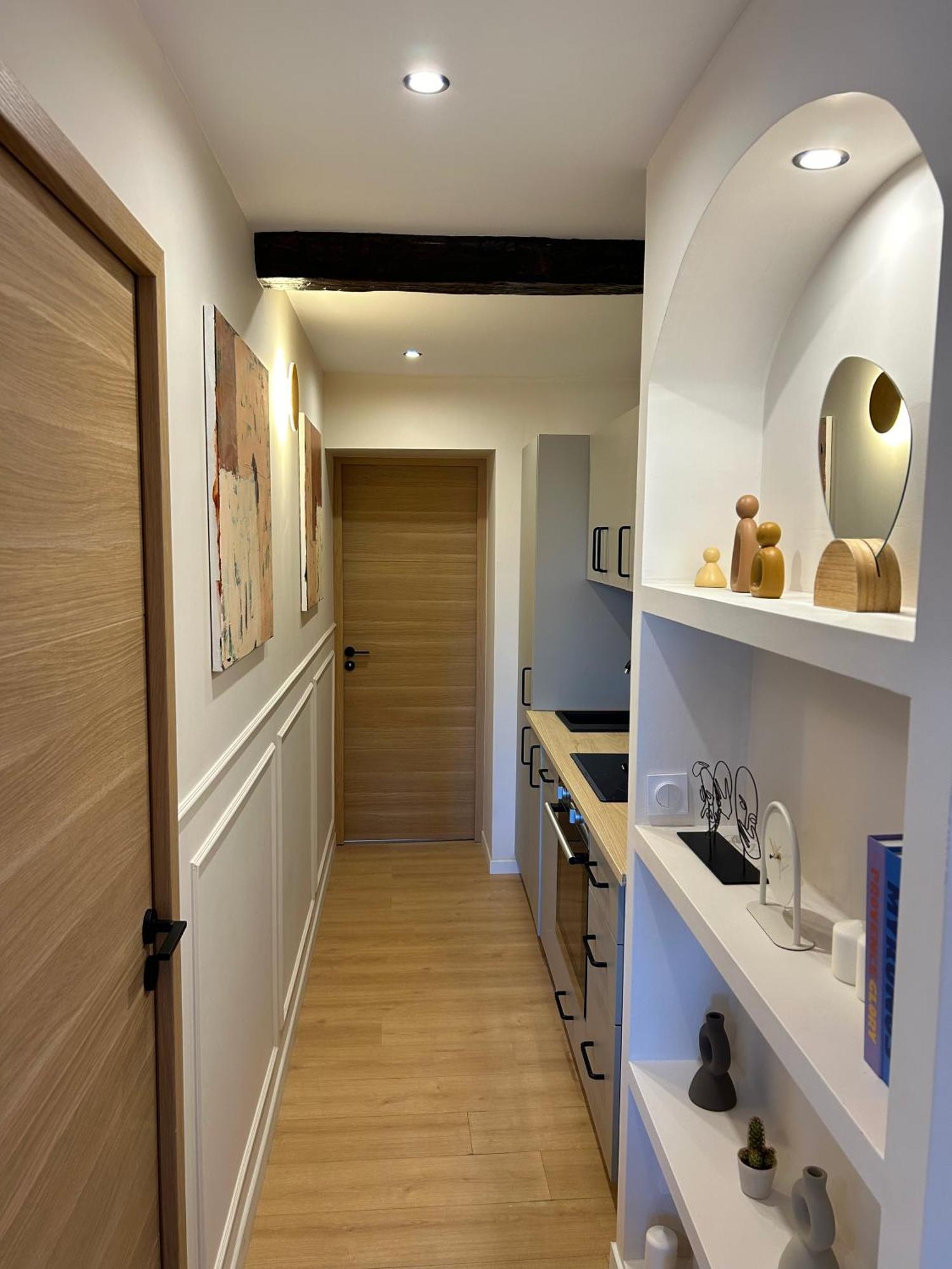 3 Pieces Renove Au Coeur Du Vieil Apartment Antibes