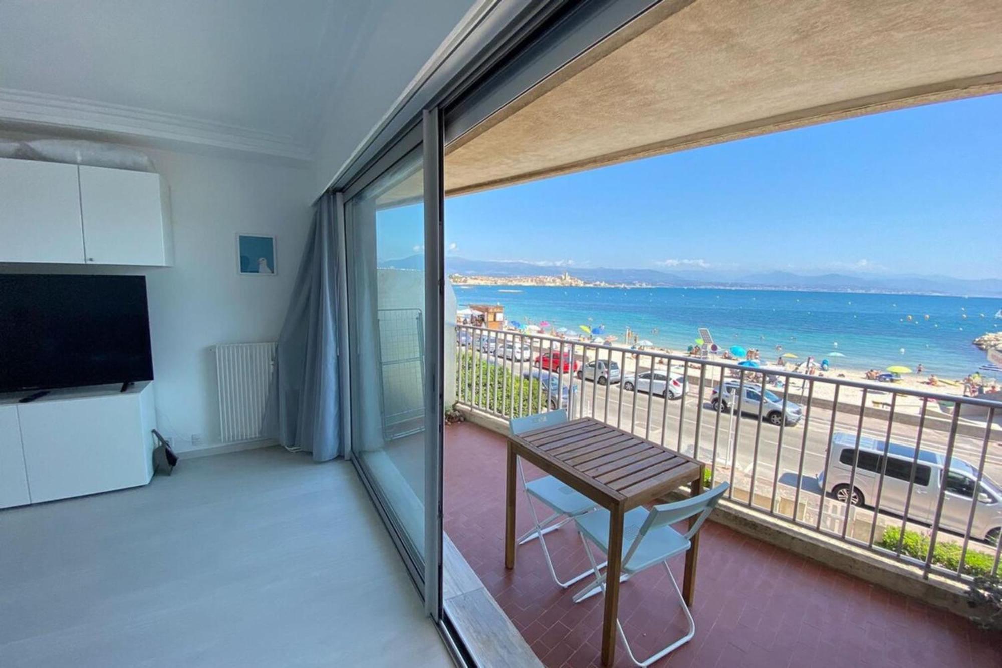 06at1 - Cosy Seaside In An Ideal Location *