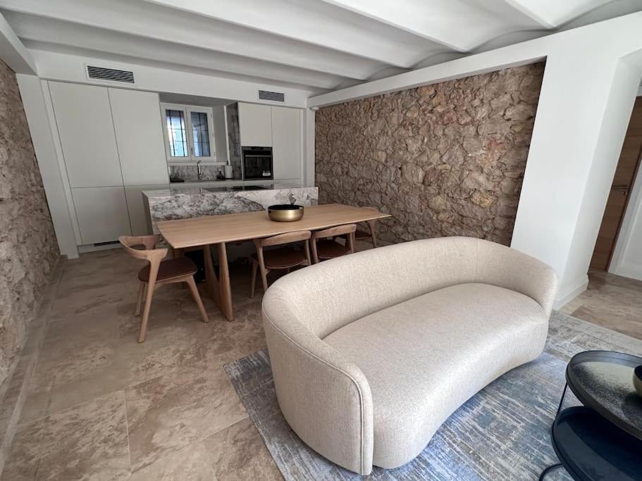Illette Cap D Villa *