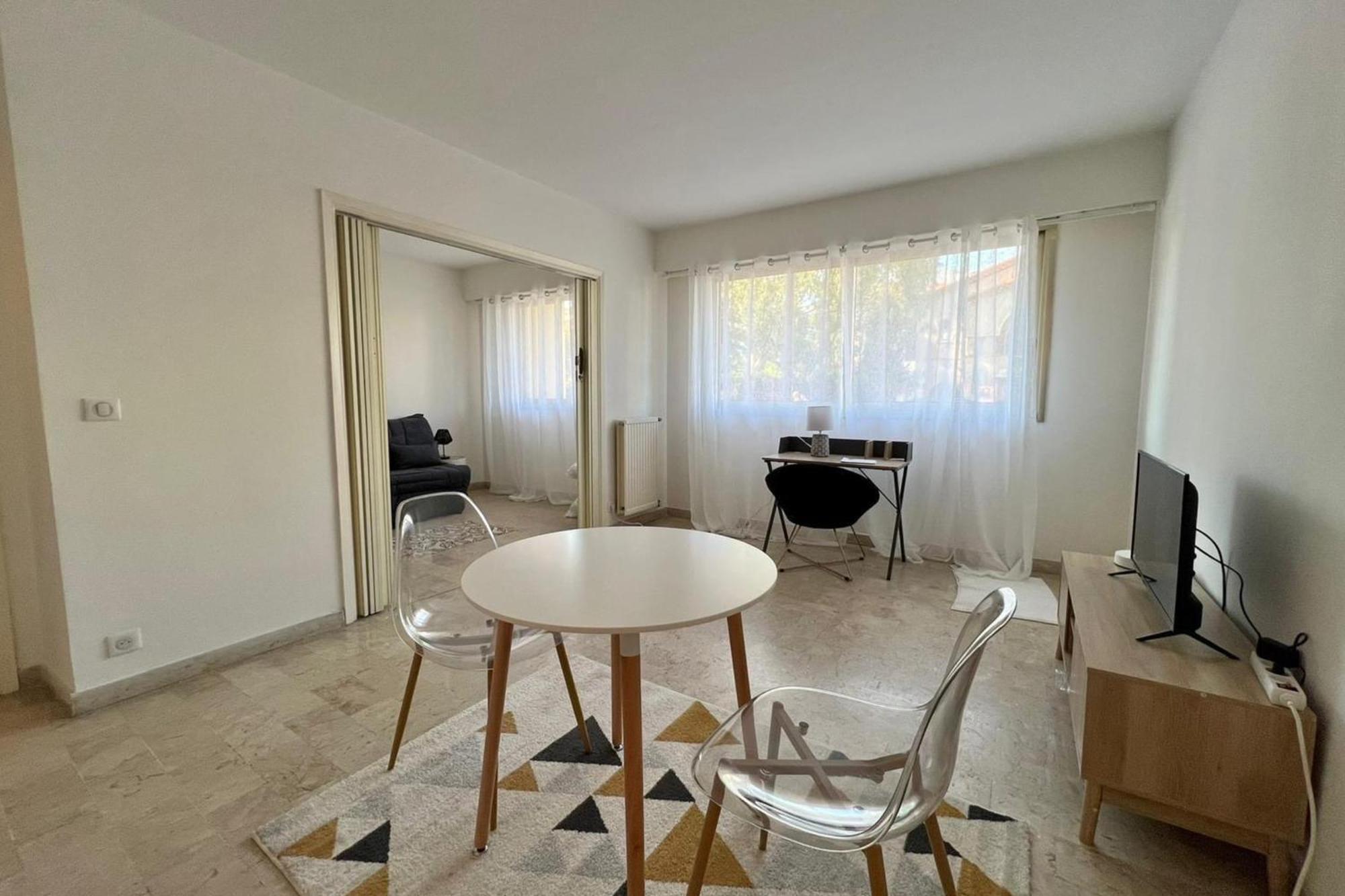 Apartment 1 Bedroom - Close To The Antibes