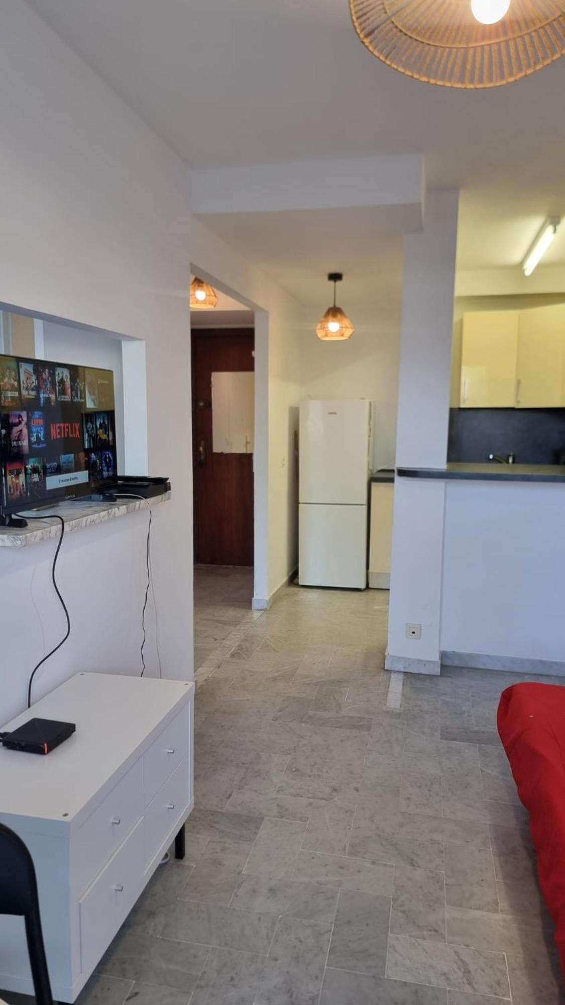 2p Juan Les Pins Proche Apartment