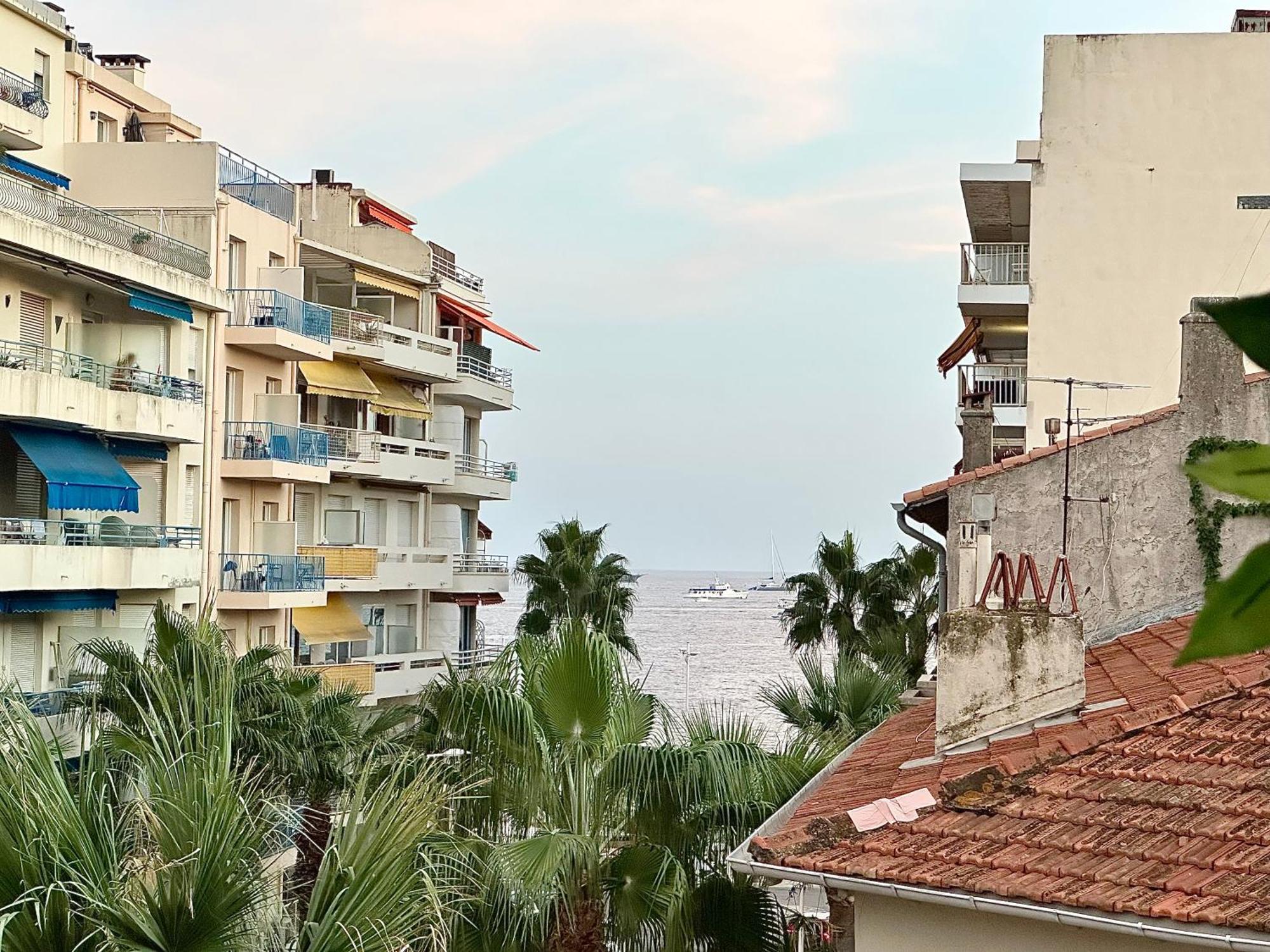 3 Pieces 100m2 Balcon Centre Juan 2 Pas Des Plages Antibes