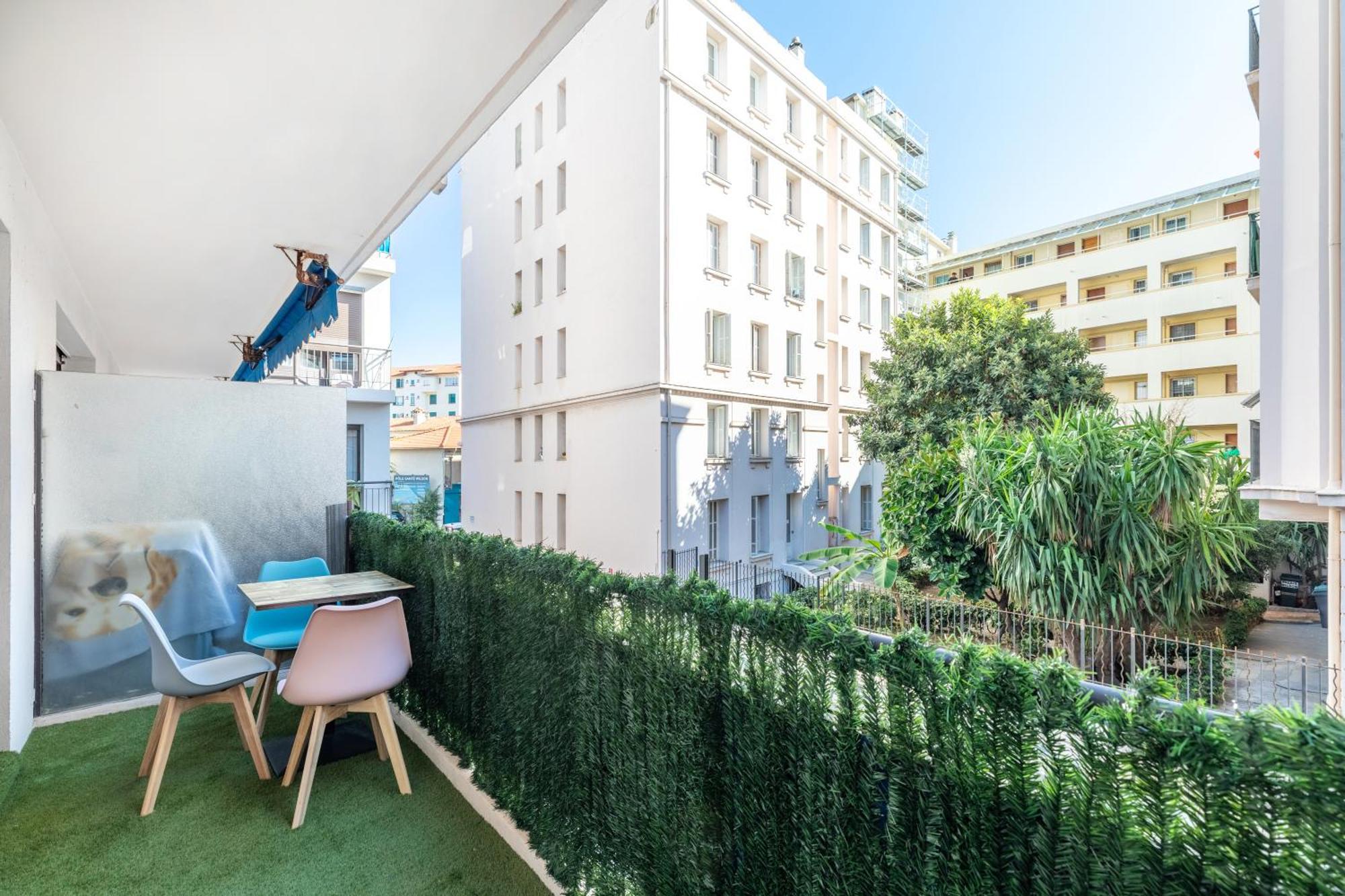 Apartment Wilson Juan Les Pins 6 Couchages 100m Des Plages