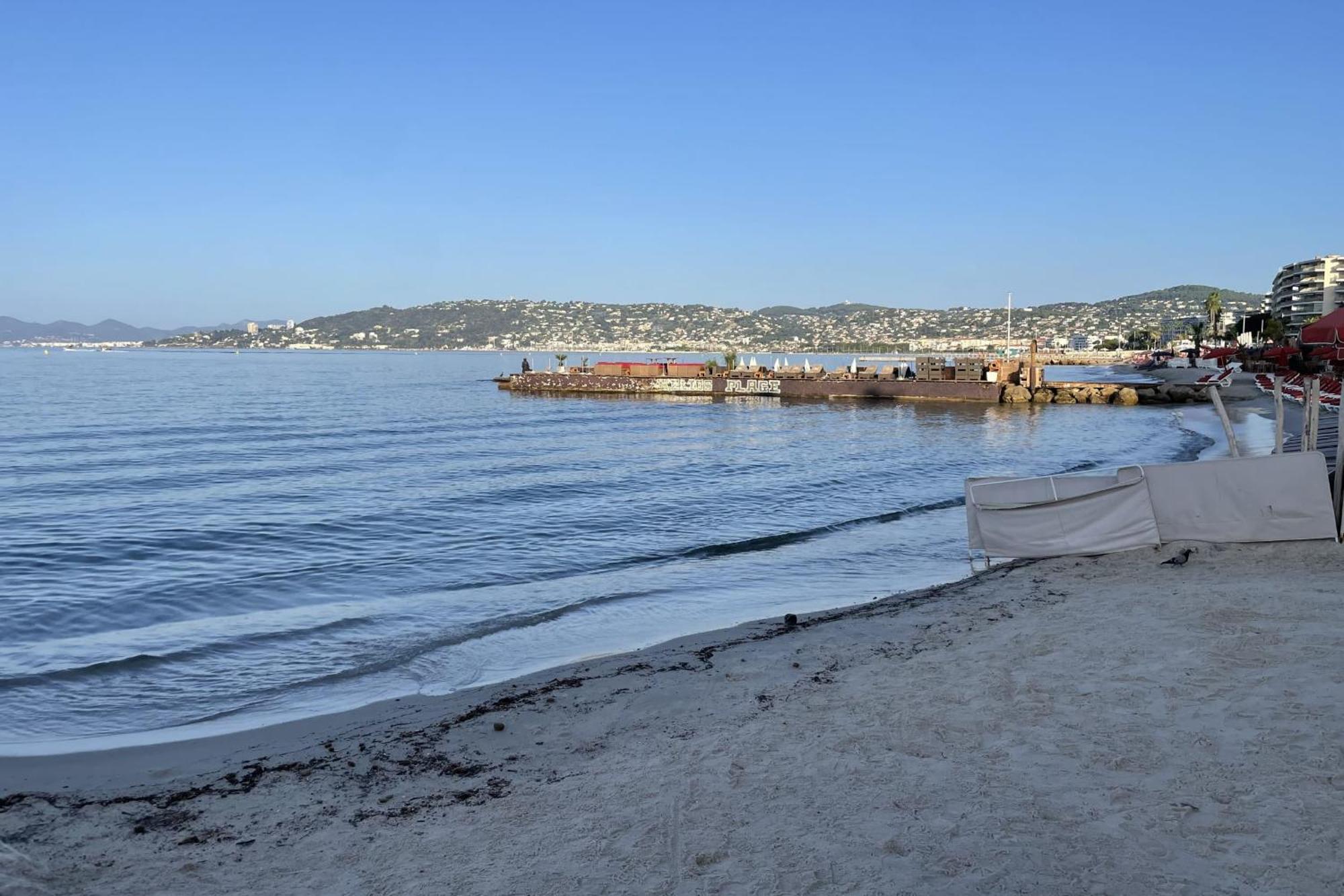 Apartment Bright T3 200m From The Close To Shops Antibes