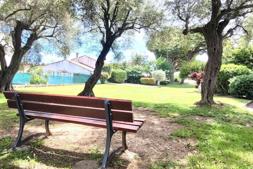 Spacieux ,4 Pers,piscine & Vue * Antibes