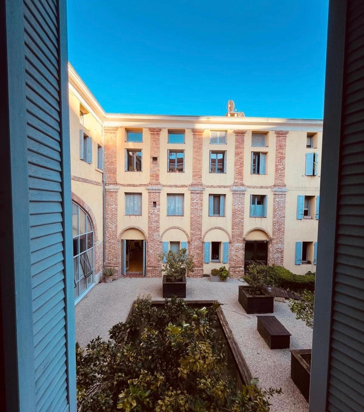 Appartement Mace Avec Dans Quartier Historique Exclusif Calme Coeur D'antibes