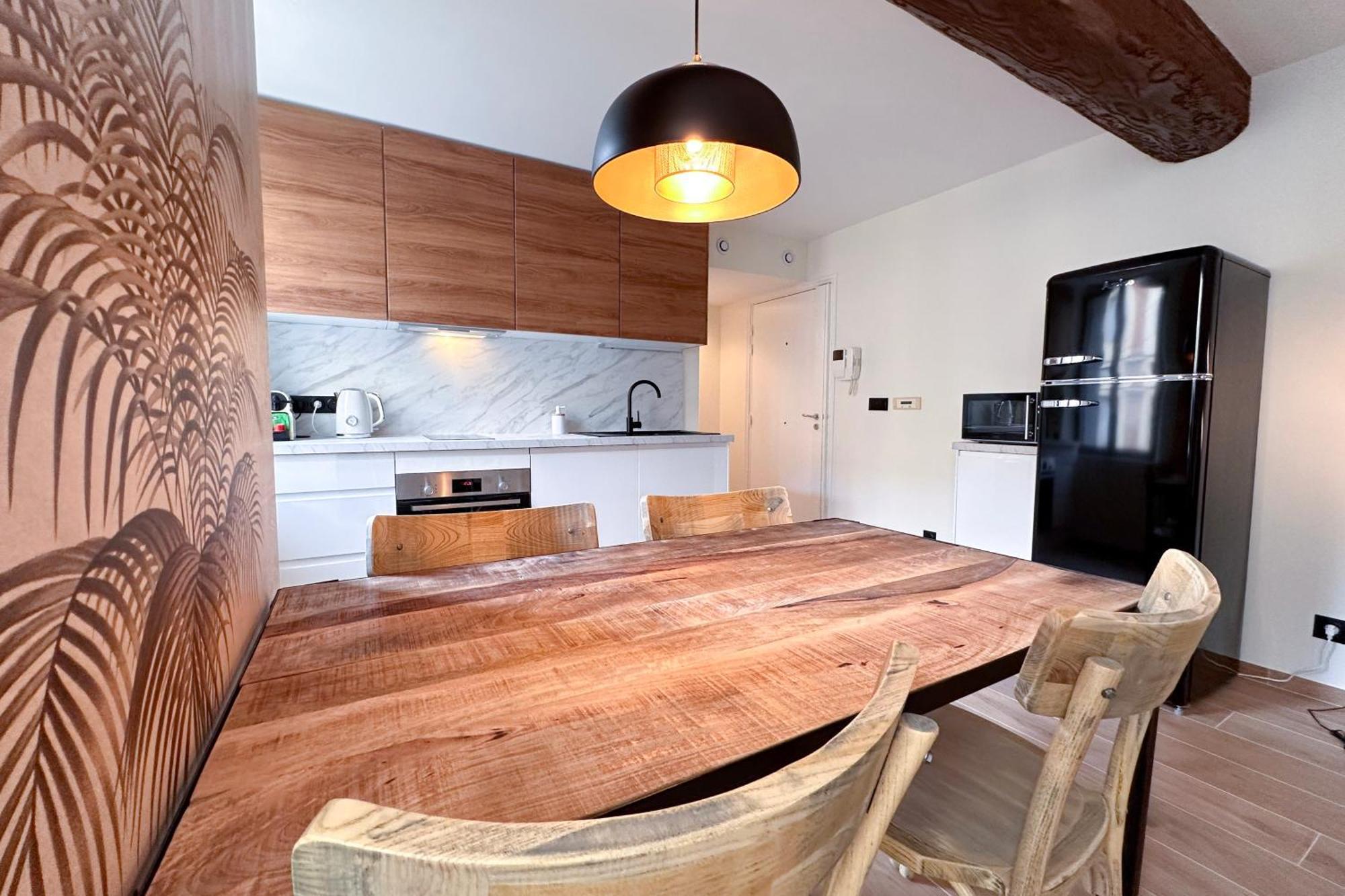 Mace Avec Dans Quartier Historique Exclusif Calme Coeur D'antibes * Antibes