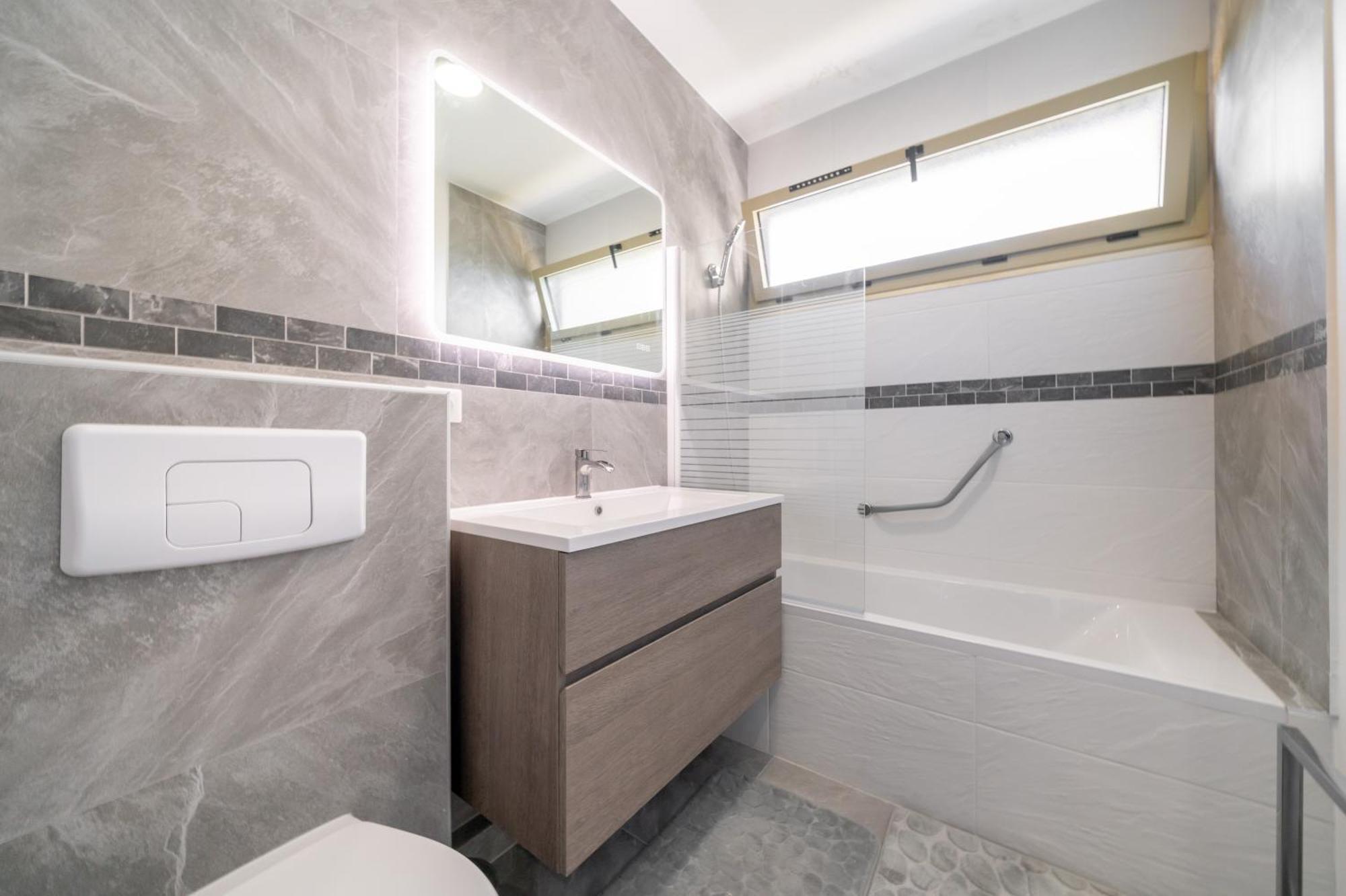 Apartment Spacieux 3 Pieces Avec Piscine Et Tennis Antibes