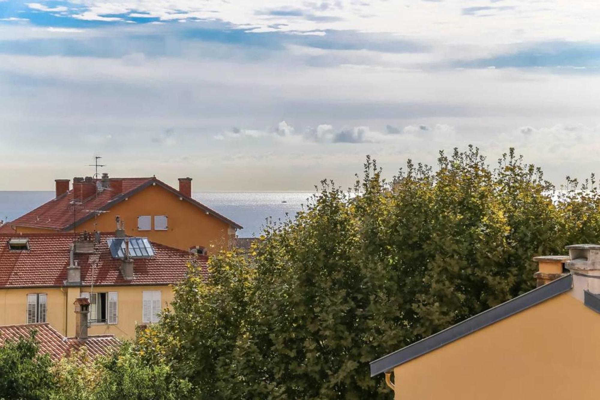 Apartment Le Provencal Welkeys Antibes
