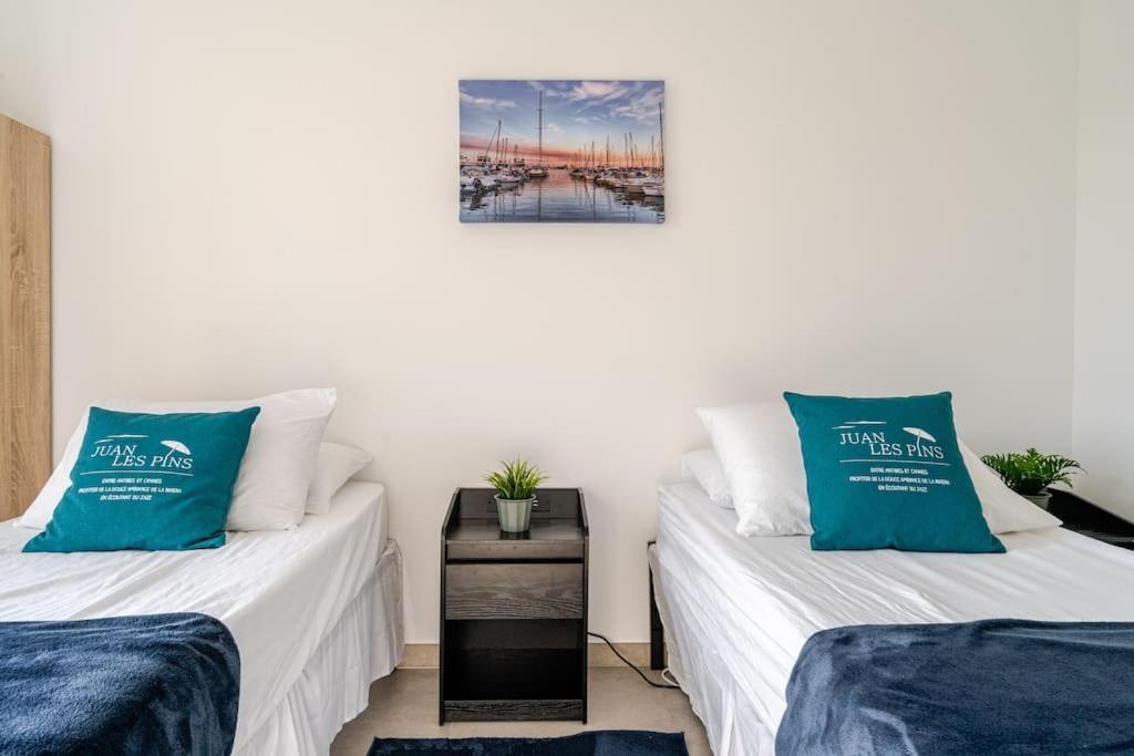Newly Built With Pool, Walk To The Apartamento *