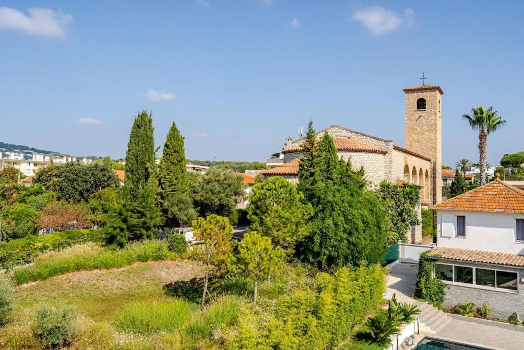 Newly Built With Pool, Walk To The Apartamento