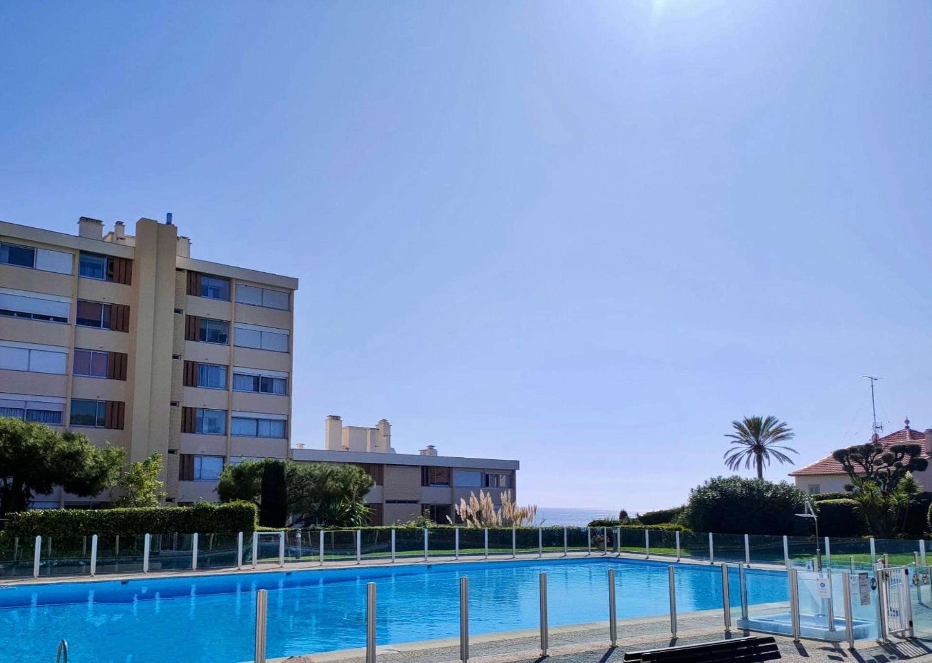 Apartment A3 - 2 Bdr Sea View 10 Min - Parking, Pool & Terrace *