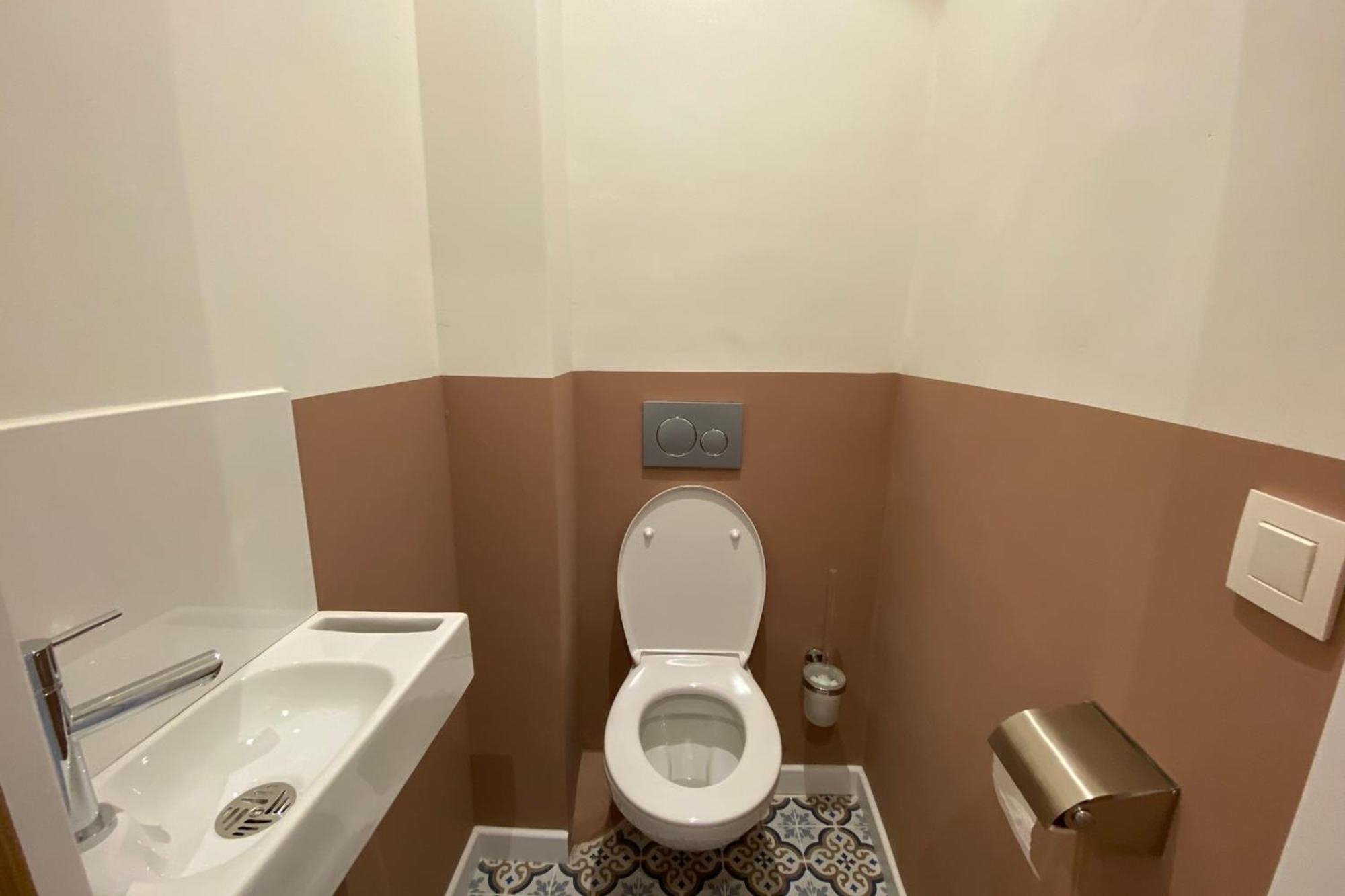Apartment 06cf Beautiful Renovated In Old Antibes
