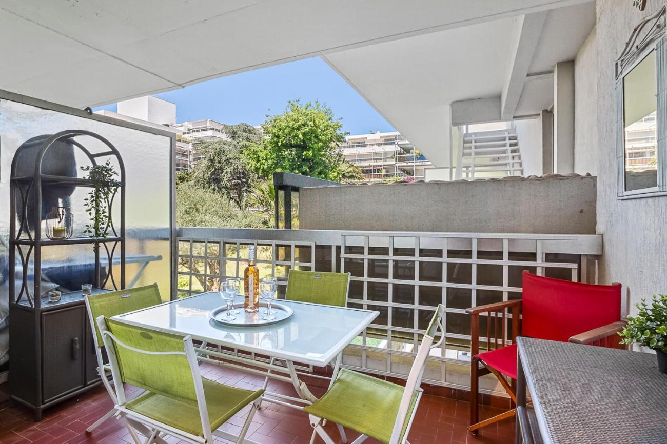 Cozy Juan Les Pins Calme Et Proximite Apartment Antibes