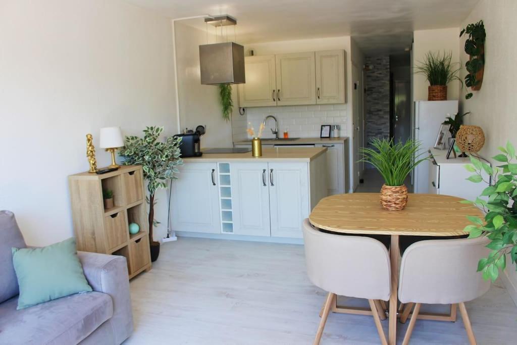 Appartement Blue Bay Home, Tennis, Piscine, Boulodrome