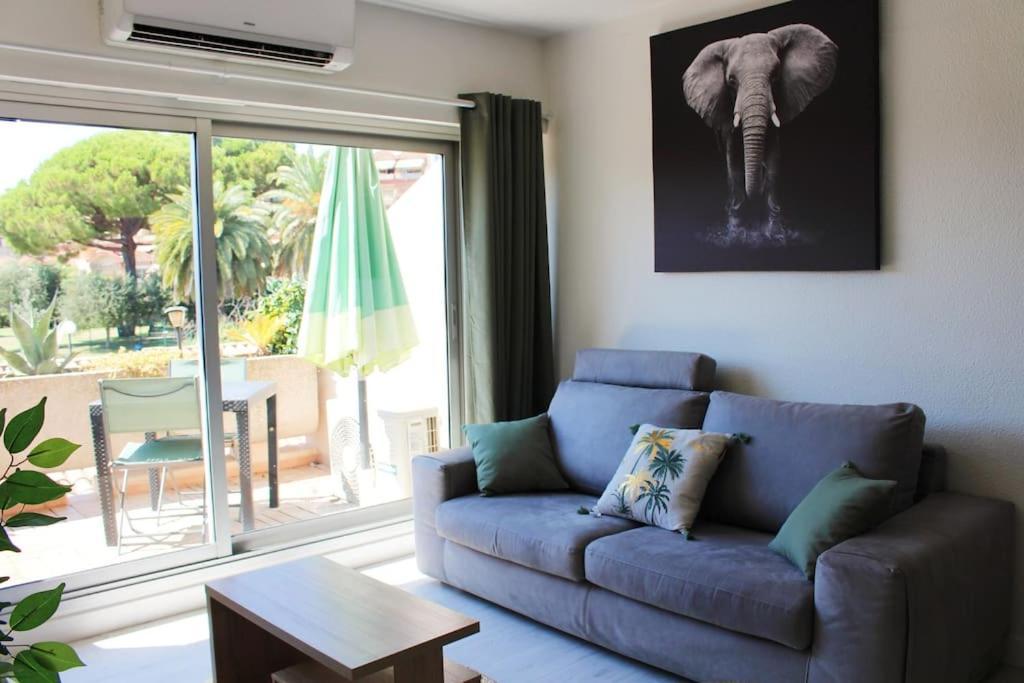 Blue Bay Home, Tennis, Piscine, Boulodrome Appartement Antibes