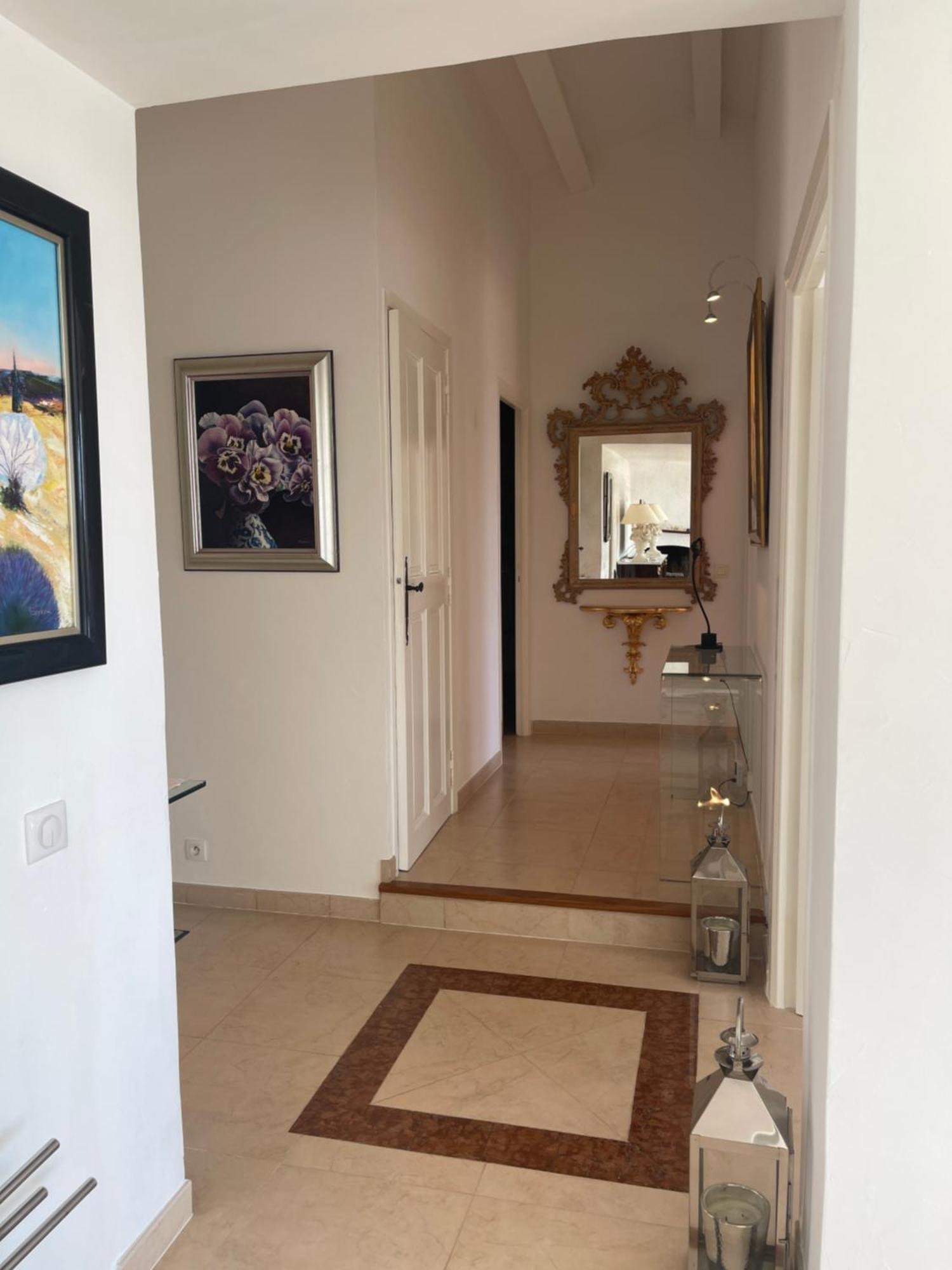 Villa Luxe Et Calme Avec Vue Panoramique A Antibes