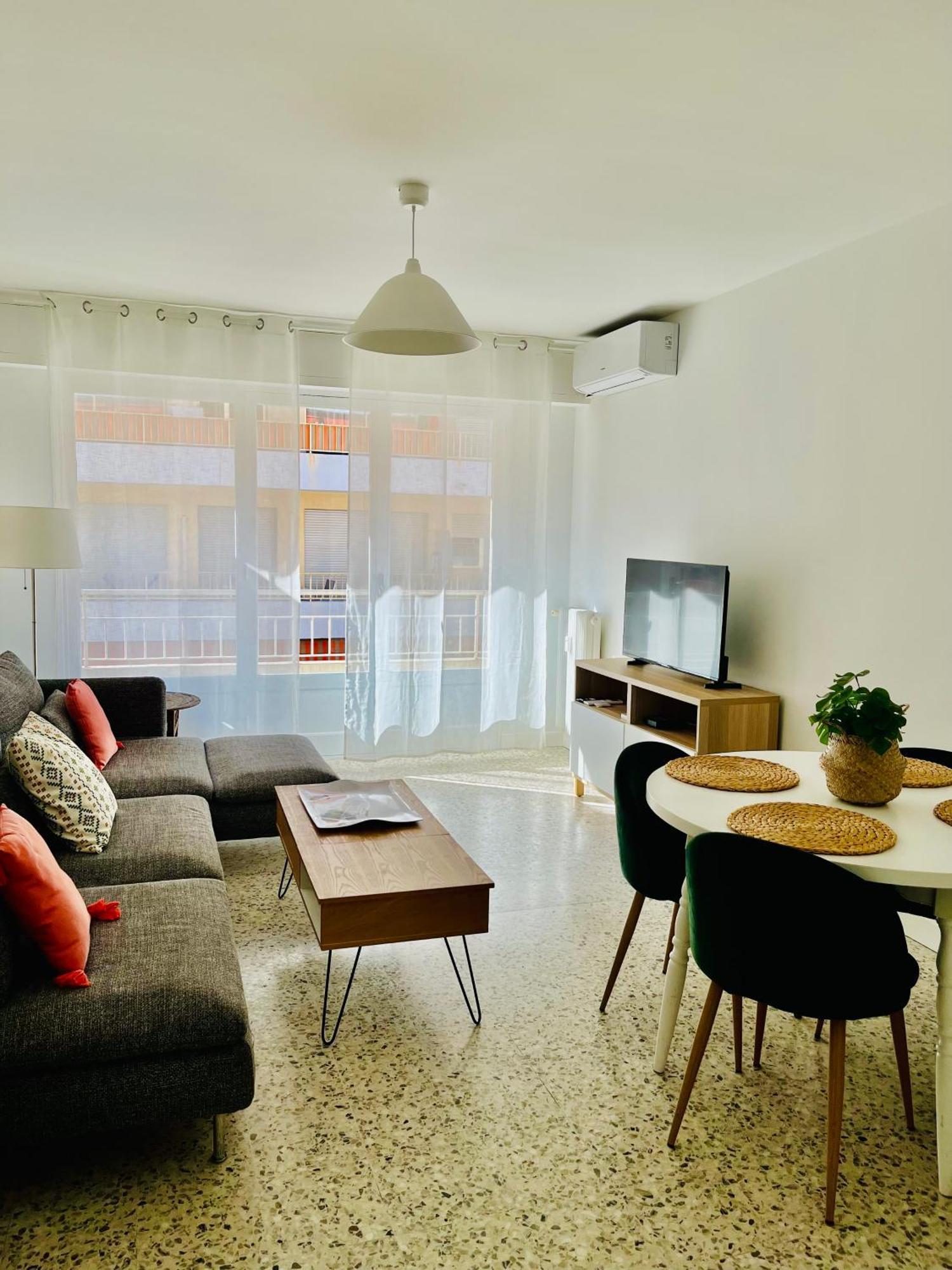 Apartment Centre & Antibes