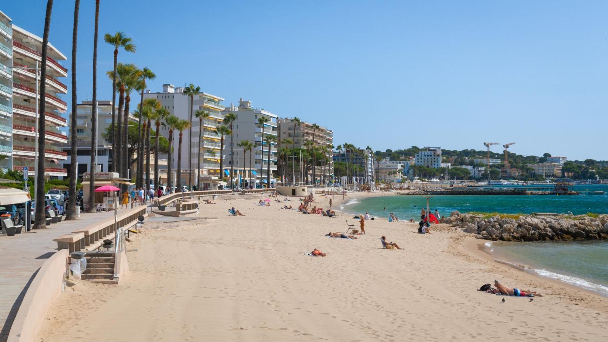 3 Pieces A Juan-les-pins Apartment Antibes
