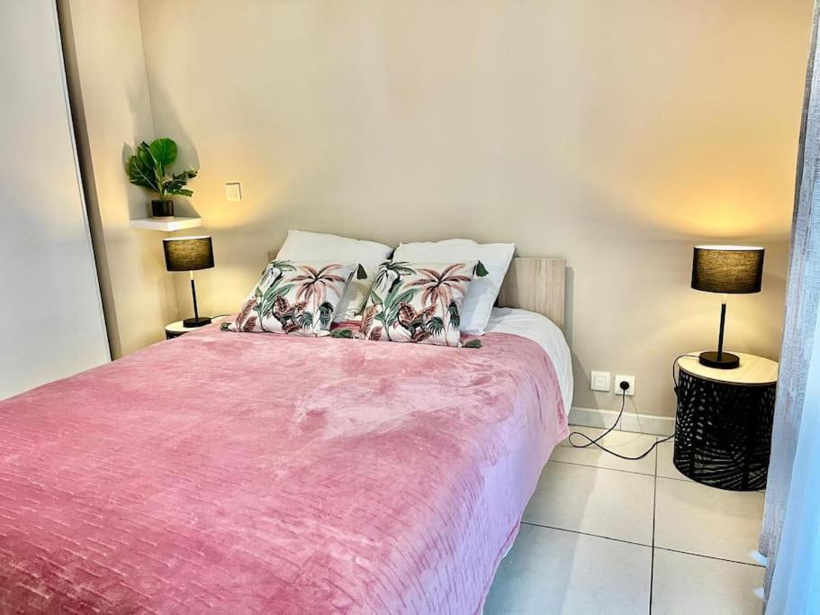Apartment Eden Blue Yourhosthelper