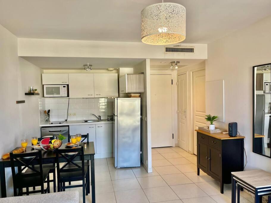 Eden Blue Yourhosthelper Apartment *