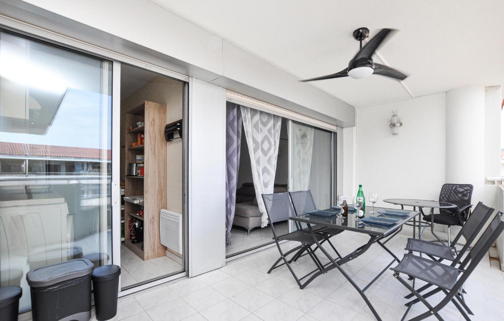 1 Bedroom Stunning In Apartment *