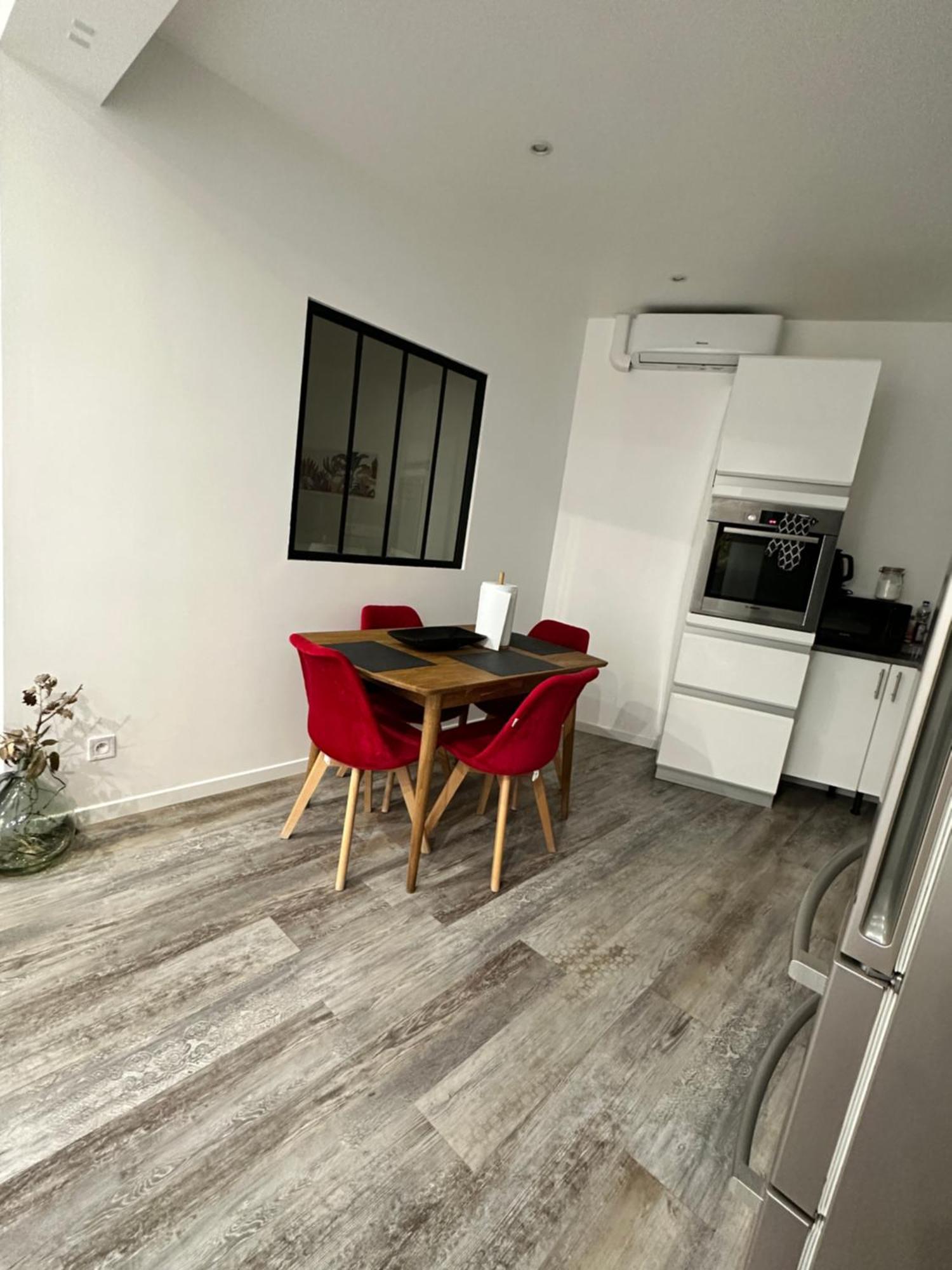 2 Pieces Appartement