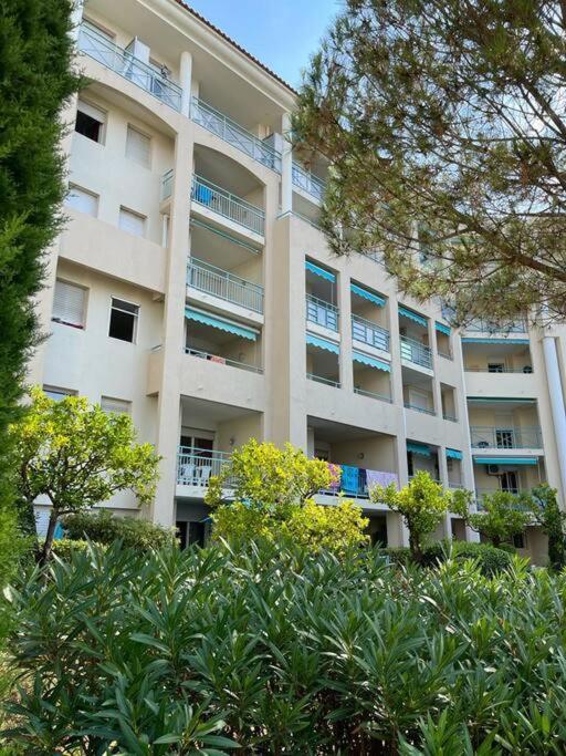 F2 Cozy Vue Mer, Piscine, Parking, A Pied ! Appartement Antibes