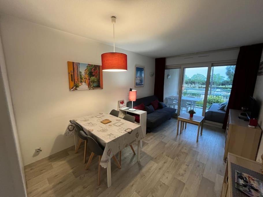 F2 Cozy Vue Mer, Piscine, Parking, A Pied ! Appartement Antibes