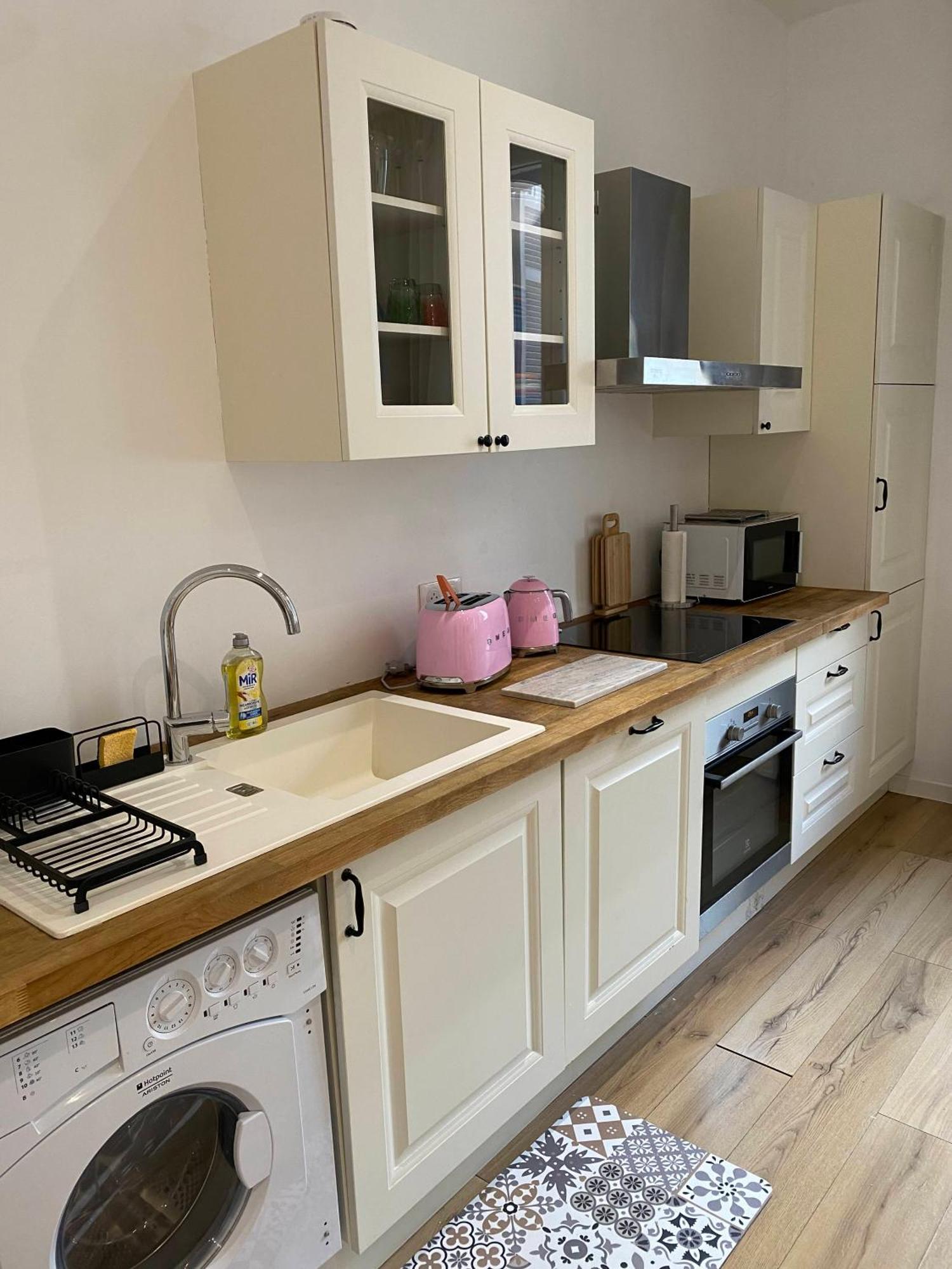 Peaceful Centre Apt- 5b Soleau-stayinantibes