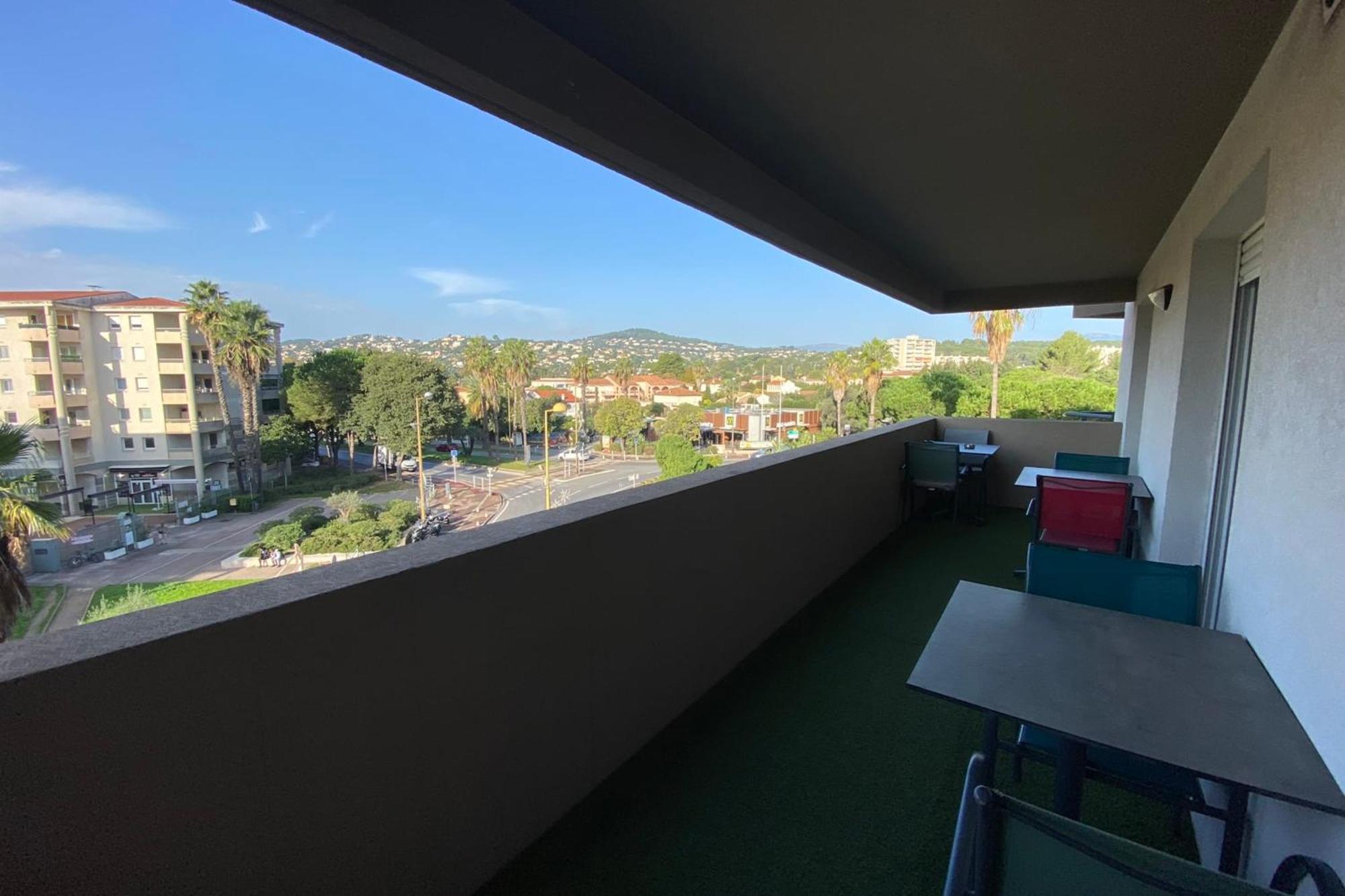 06ch Beautiful T3 With Terrace - 300m Exflora Park Apartment Antibes