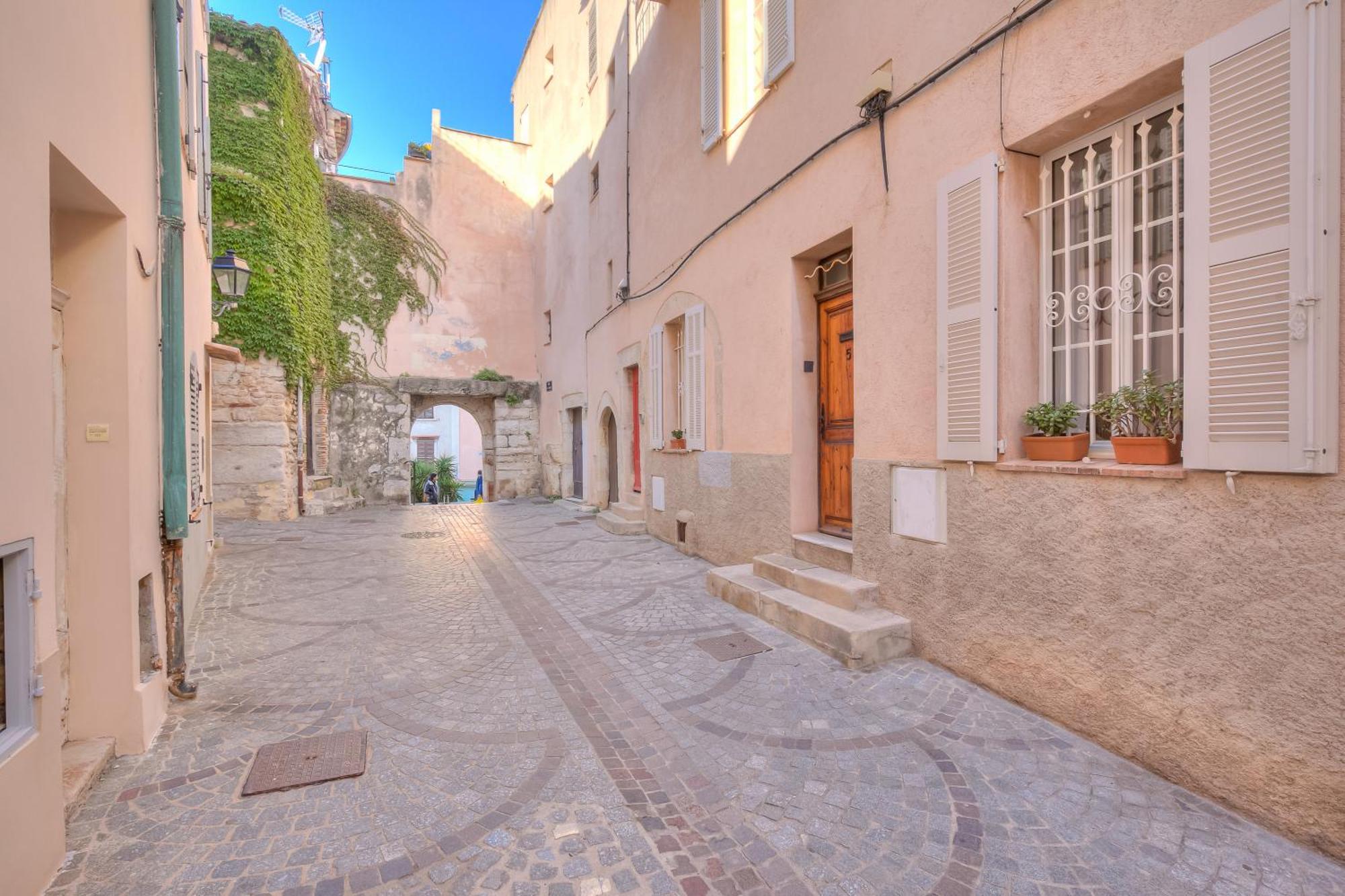 Mara Old Town - Happy Antibes