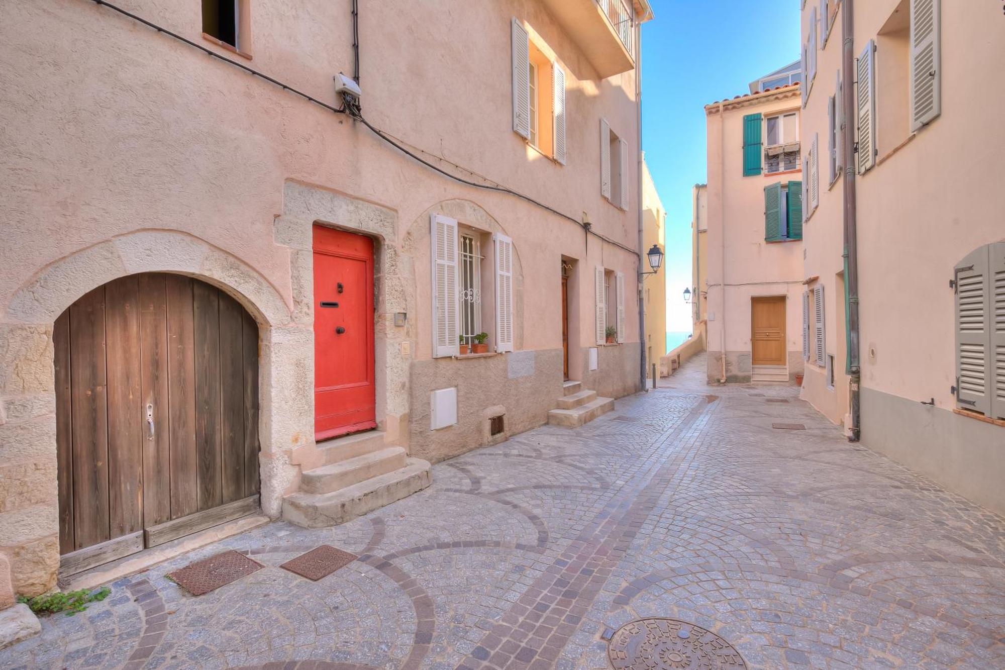 Mara Old Town - Happy Apartment