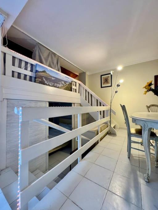 L'orangerie, 2 Prs, Jardin, 5 Min Bord De Apartment *