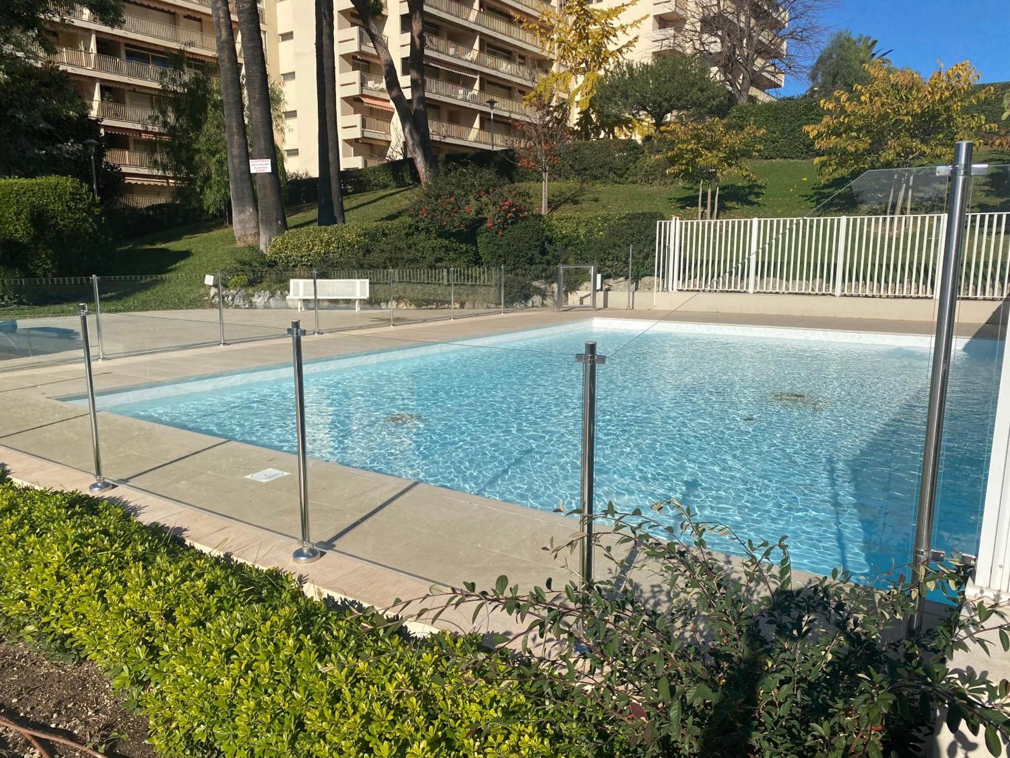 Juan-les-pins, 4 Pieces, 80m2, Luxe Piscine Tennis * Antibes