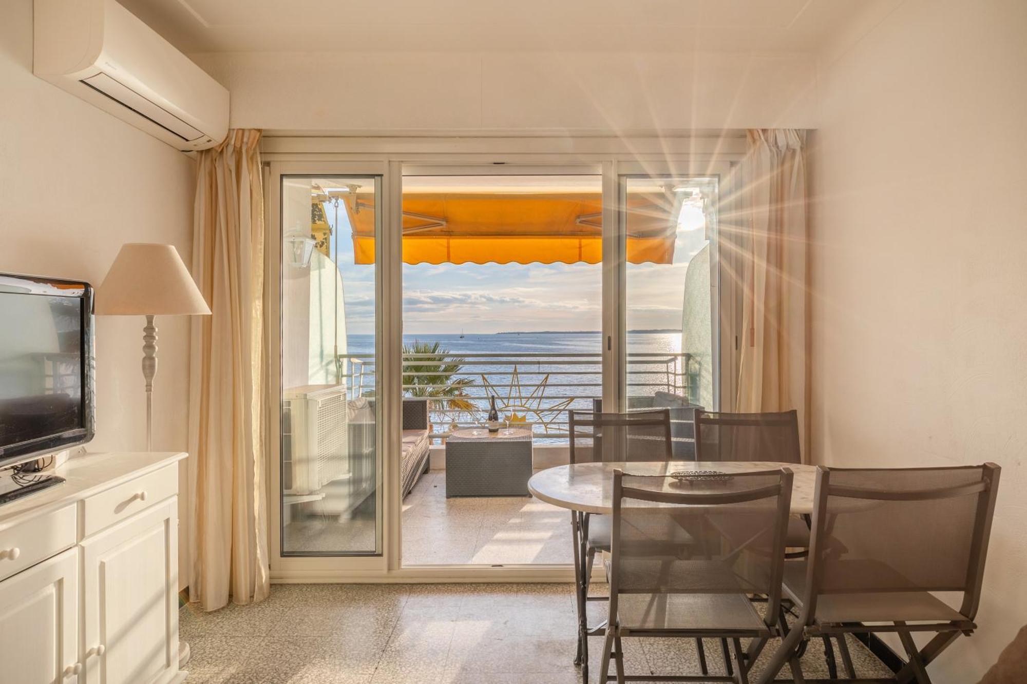 Apartment Le Soleil Front De Centre Juan Les Pins *