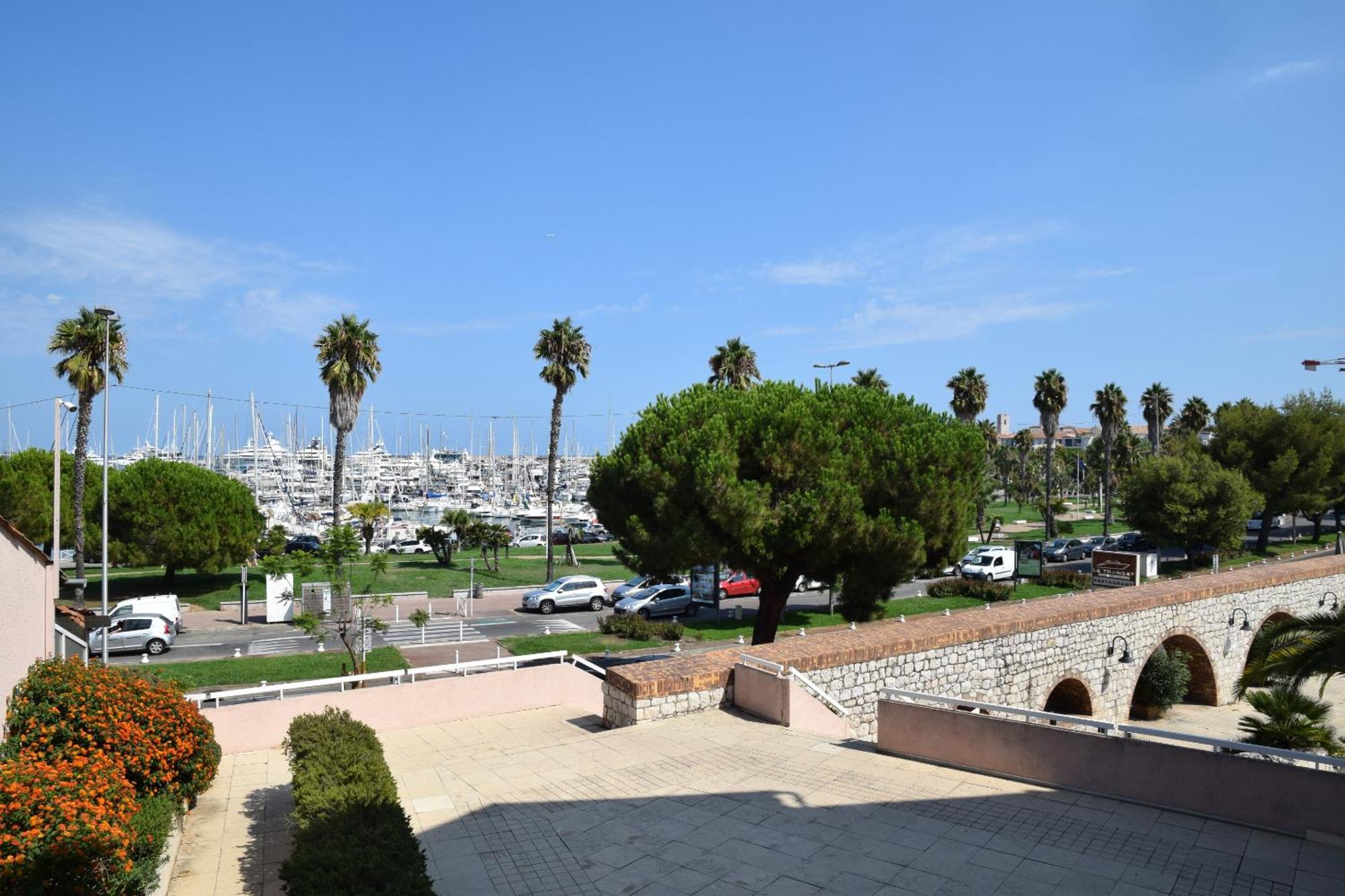 Apartment Port Vauban Excellente Situation Climatise Box Fibre *