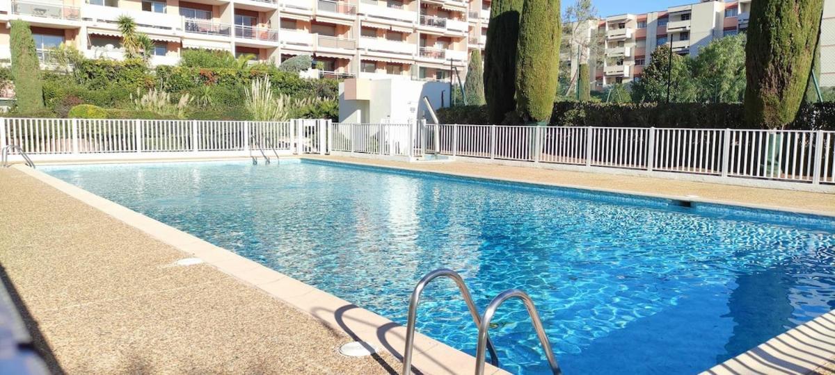 L'eden - Terrasse - Piscine - Tennis Antibes