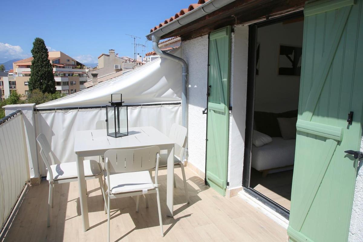 3p Avec Terrasse Dans La Vieille * Antibes