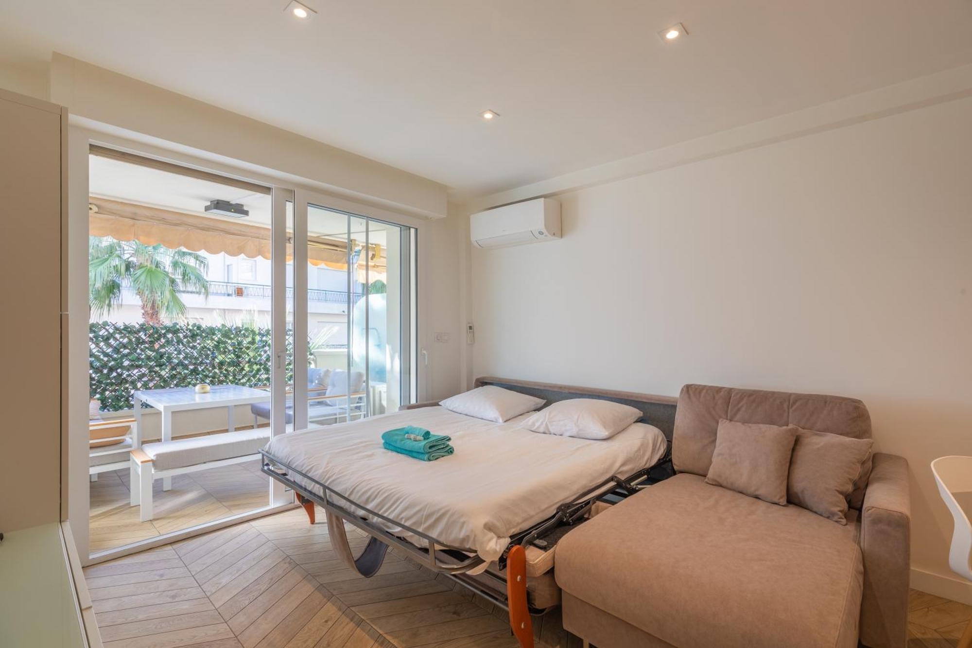 Le California 200m Des Plages Chic Luxe Et Cosy 2 A 4 Personnes Apartment