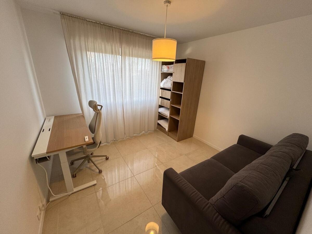 Apartment La Roseraie - Standing 4 Prs - Piscine - Parking Antibes