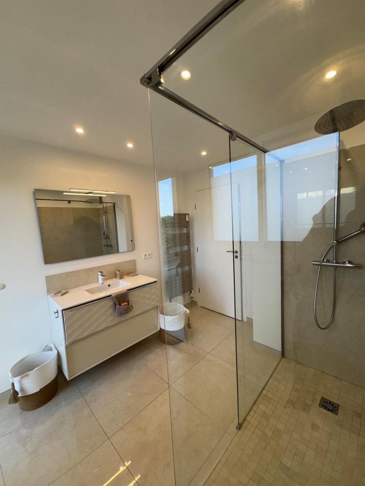 La Roseraie - Standing 4 Prs - Piscine - Parking Apartment