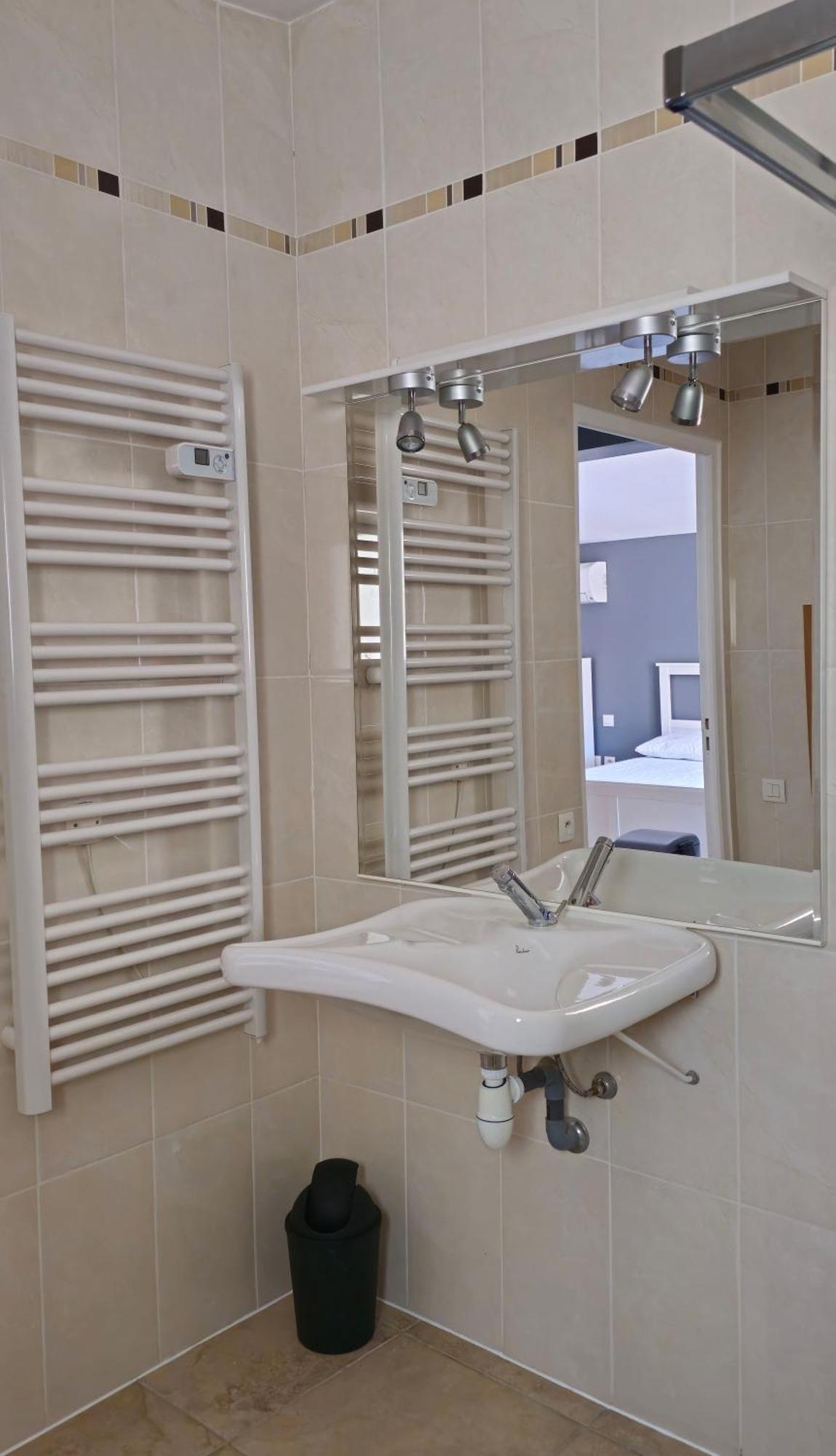 Grand Meuble-juan Pins-logt 5 Apartment