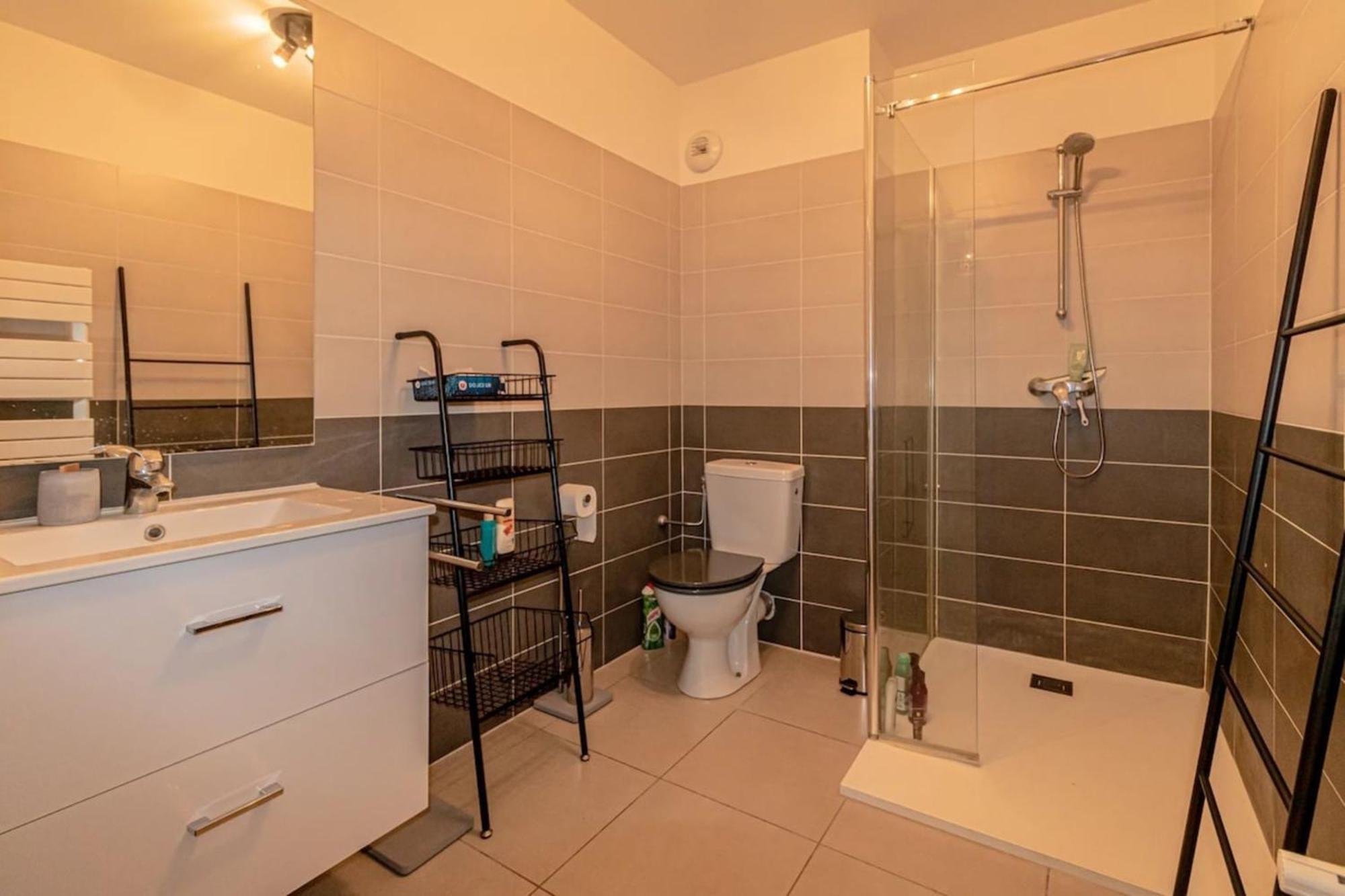 L'allegria - Peaceful - Sea - Private Car Park Apartment Antibes