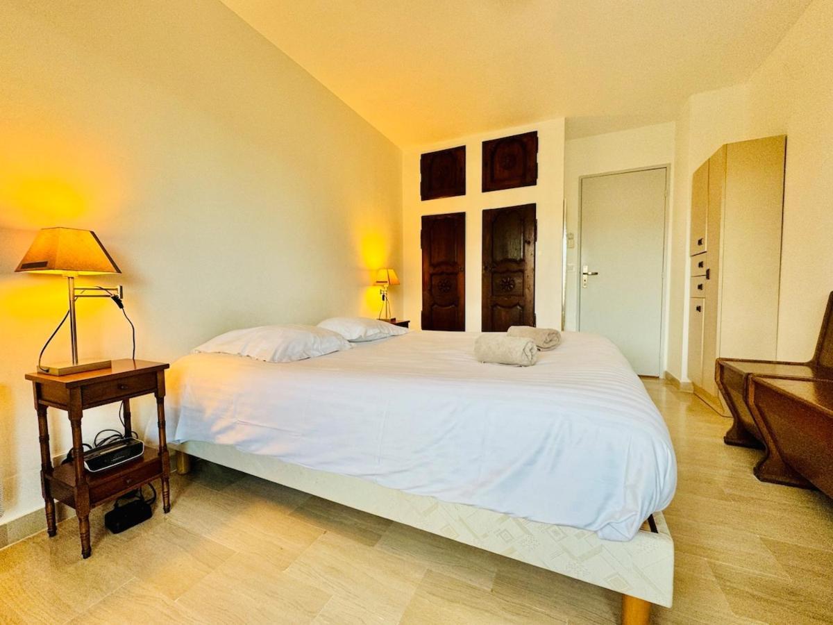 Apartment Le Lys - 4 Prs - Clim - Piscine - Parking *