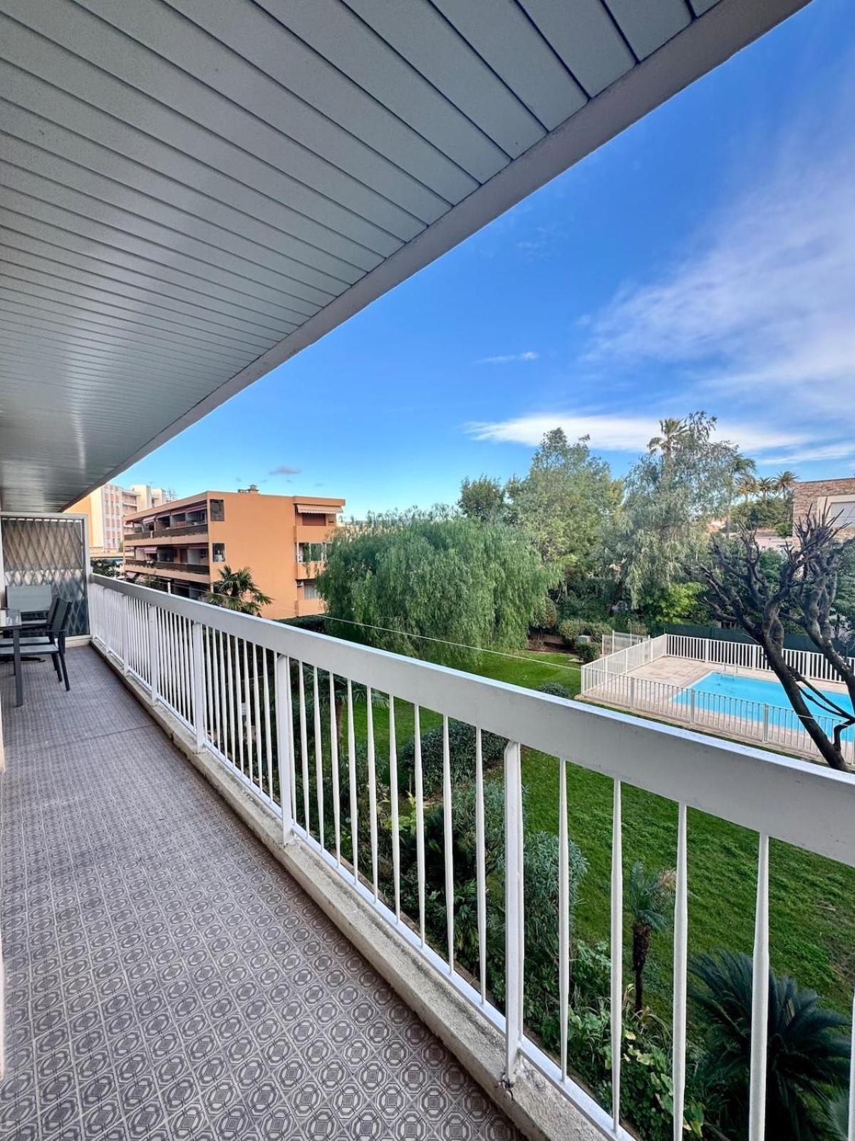 Le Lys - 4 Prs - Clim - Piscine - Parking Apartment